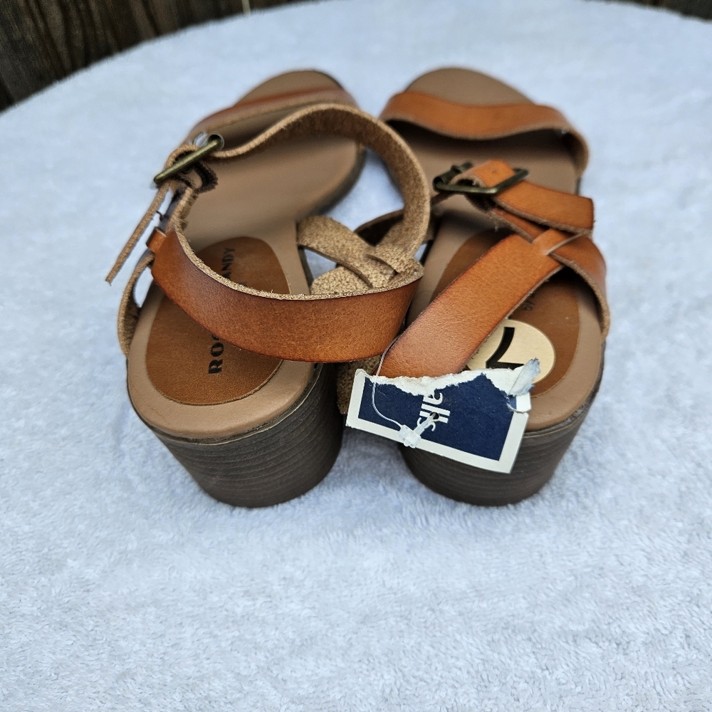 Rock & Candy Elegant Tan Sandals Block Heel Size 7 - Picture 15 of 16